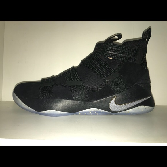 soldier 11s